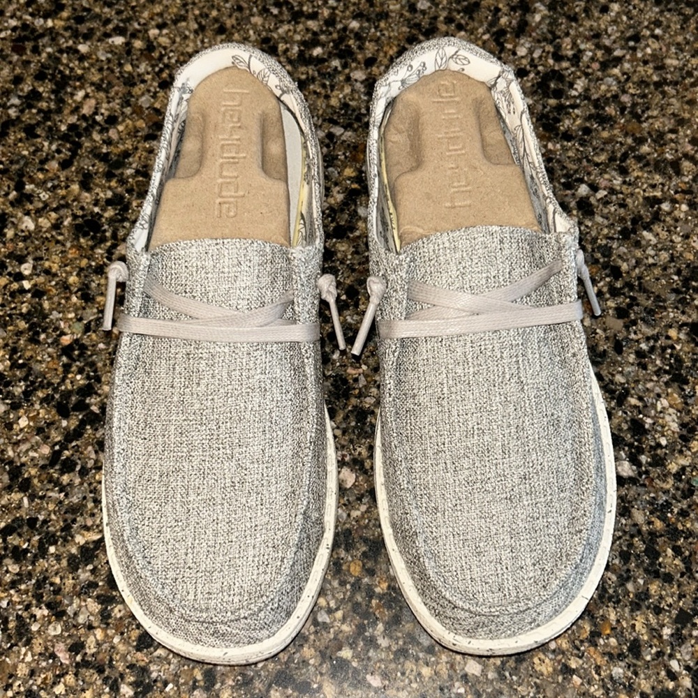 New Hey Dude Gray Linen Women's Flats. Size 7